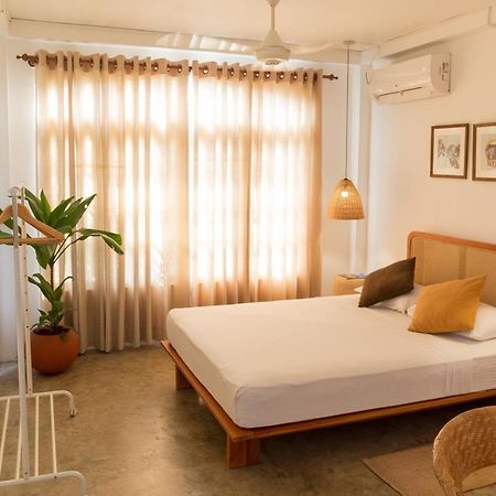 Srilax Bed and Breakfast Colombo Exteriör bild